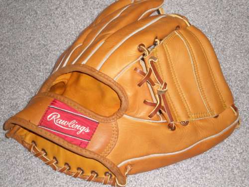 Mickey Mantle Rawlings MM6 Back